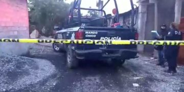 Vuelca patrulla en Álvaro Obregón; tres policías heridos