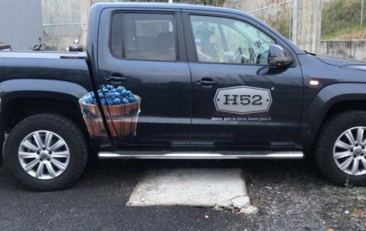 Caen dos menores con arma y camioneta robada en Uruapan