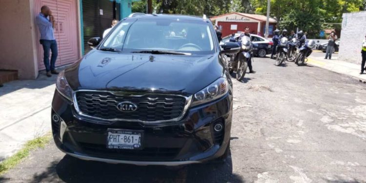 Gran movilización policial por supuesto robo de camioneta en Morelia