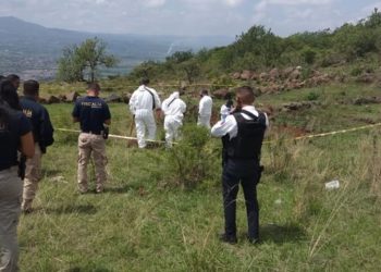 Encuentran “narcofosa” con dos cuerpos en Rancho Las Flores