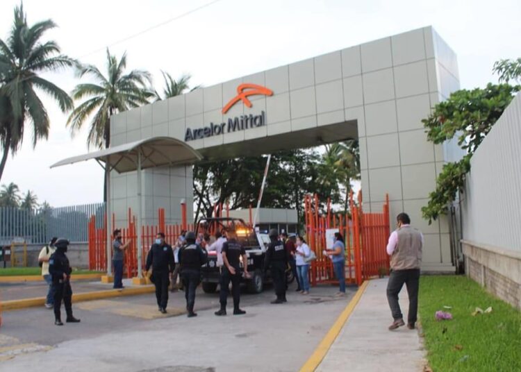 Ayuntamiento de Lázaro Cárdenas desacató amparo de Arcelor Mittal
