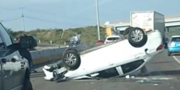 Dos heridos en choque-volcadura en la Morelia-Salamanca