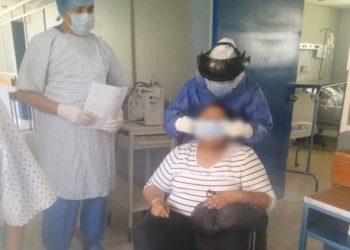 Albañil sufre fuerte descarga eléctrica en Jacona
