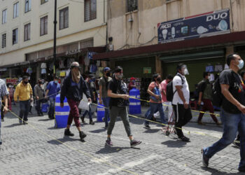 Silvano y 8 gobernadores exigen destitución de López Gattel