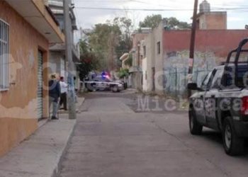 Sicarios asesinan a hombre en Loma Colorada; le dejan misivas