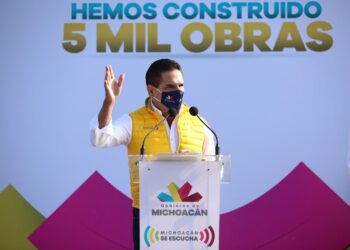Silvano Aureoles cerrará bares y negocios que no acaten medidas por Covid-19