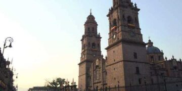Cierran Catedral de Morelia por caso de Covid-19