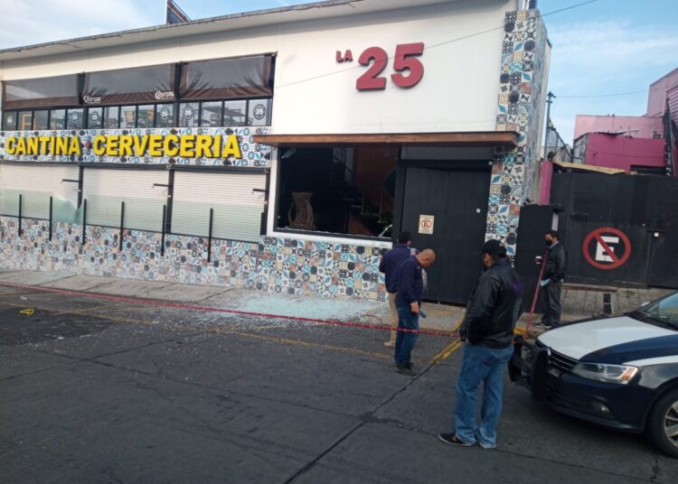 Balean la “Cantina Cervecería la 25” en Morelia