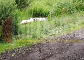 Encuentran cadáver “encostalado” en Chilchota