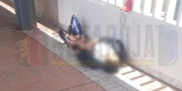 Abaten a presunta sicaria y detienen a dos hombres en Uruapan