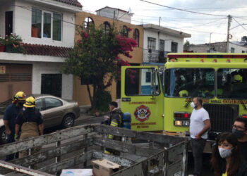 Arde vivienda en Lomas de Guayangareo, en Morelia