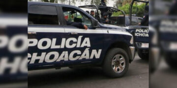 Caen tres con droga y arma hechiza en Uruapan