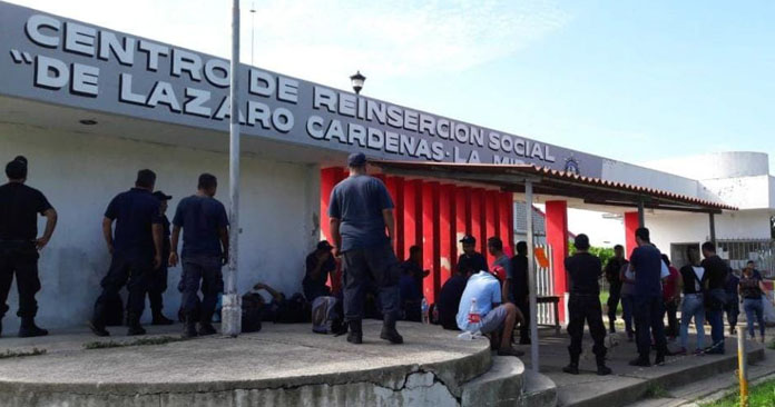 Abaten a presunta sicaria y detienen a dos hombres en Uruapan