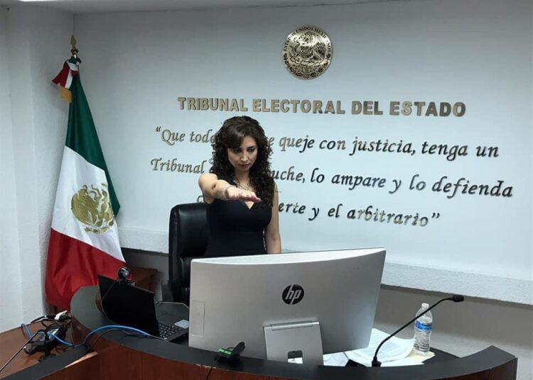 Yurisha Andrade rinde protesta como presidenta del TEEM