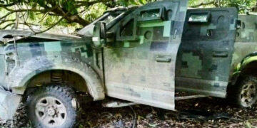 Aseguran camionetas “monstruo” y arsenal al CJNG en Aguililla