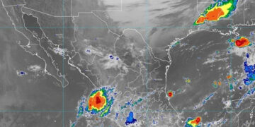 Alerta en Michoacán por la onda tropical 37