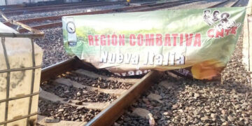 CNTE retoma bloqueo ferroviario en Michoacán