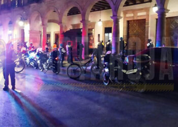 Hombre amenaza con suicidarse en el Centro de Morelia