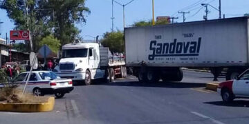 Se registra bloqueo en Uruapan