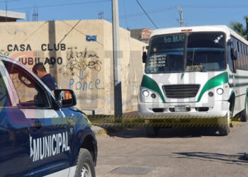 Microbús atropella a adulto mayor en Zamora