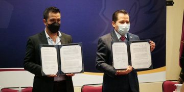 Firma Chava Cortés convenio con el ITM para establecer un gobierno digital