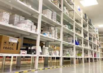 Distribuyen 140 millones de piezas de medicamentos y material de curación