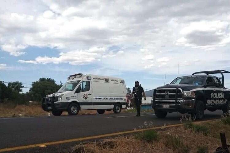Mueren tres miembros de una familia en choque en la Morelia-Pátzcuaro