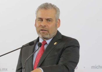 Silvano Aureoles amenazó a diputados: Bedolla