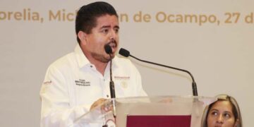 Invertirá LEEN más de 686 mdp en escuelas de Michoacán, este año