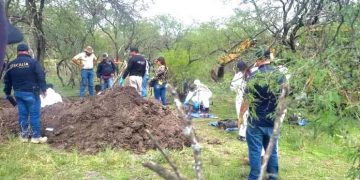 Suman 22 cadáveres en “narcofosas” en Villamar, Michoacán