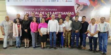 Instala Bedolla Consejo Estatal de las Artesanías