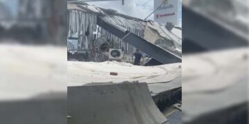 Sismo de 7.7. grados deja un muerto