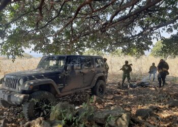 Asegura SSP vehículo con impactos de proyectil de arma de fuego, en Juárez