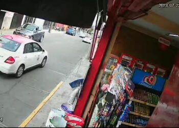 Graban a GN golpeando a hombre en Los Reyes