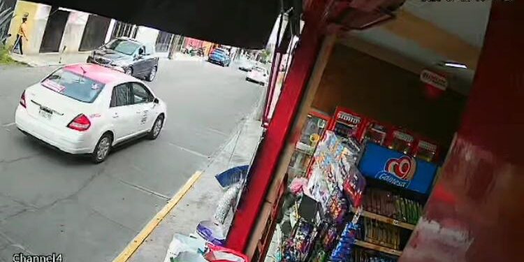 Graban a GN golpeando a hombre en Los Reyes