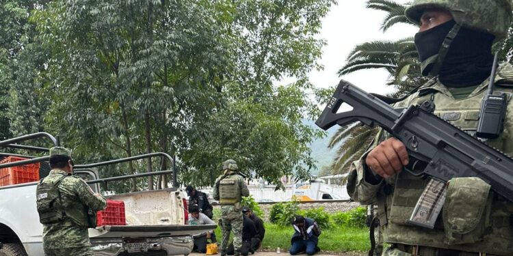 Caen cuatro sicarios en Uruapan