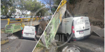 Conductor confunde paso peatonal con vehicular y queda atorado en Morelia
