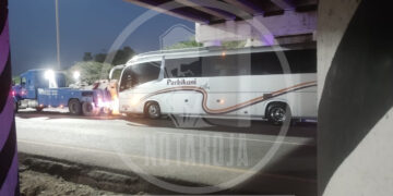 #LZC Tras retén de prevención, aseguran a conductor de un autobús de pasajeros que manejaba alcoholizado