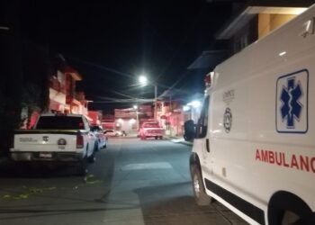 #Uruapan Asesinan a balazos a hombre fuera de su domicilio en la colonia Francisco J. Múgica.