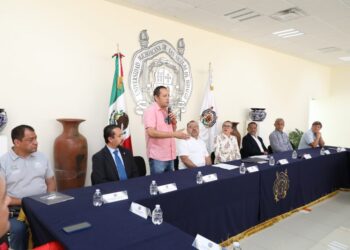 UMSNH, institución de reputación que rebasa fronteras; dona especie de pez mexicano extinto en la naturaleza al Acuario Inbursa