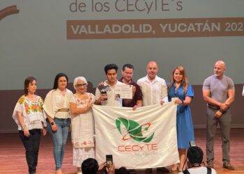 Cecytem refrenda su excelencia académica en competencia nacional