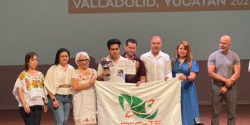 Cecytem refrenda su excelencia académica en competencia nacional