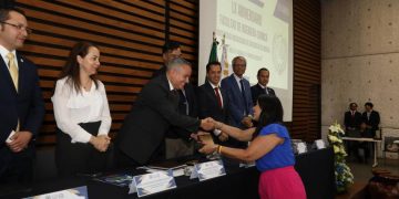 Investigación de punta en universidades y centros de investigación en todo el mundo realizan egresados de la FIQ