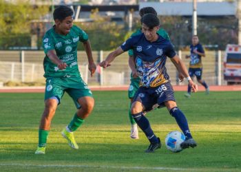Zorros y Delfines firman intenso empate