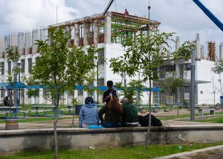 Multi-DES se transforma en la Escuela de Estudios Superiores Interdisciplinarios, alrededor de mil 500 estudiantes beneficiados