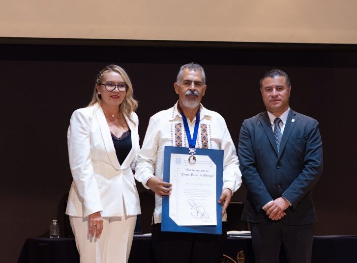 Yarabí Ávila entrega la Presea “Vasco de Quiroga” a destacados nicolaitas