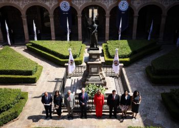 Que la formación e investigación nicolaita lleve impreso el espíritu libertador de Don Miguel Hidalgo, se pronuncia Gobernador