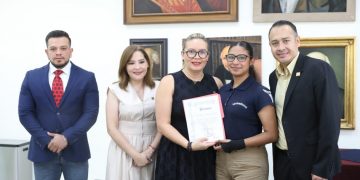 Ustedes son nuevos liderazgos a los que tenemos que impulsar, señala Yarabí Ávila ante estudiantes de Seguridad Pública