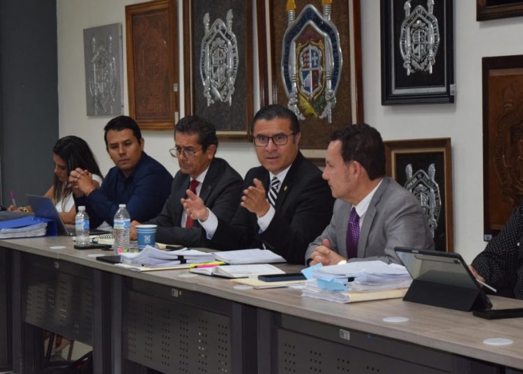 Plena disposición al diálogo con académicos refrenda administración de Yarabí Ávila