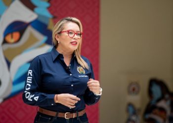 Yarabí Ávila invita a tramitar la ficha para ingresar a la UMSNH; el tiempo se agota